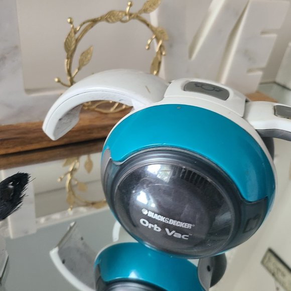 COPY - Black & Decker Orb Vacuum- Rechargeable - Picture 2 of 2